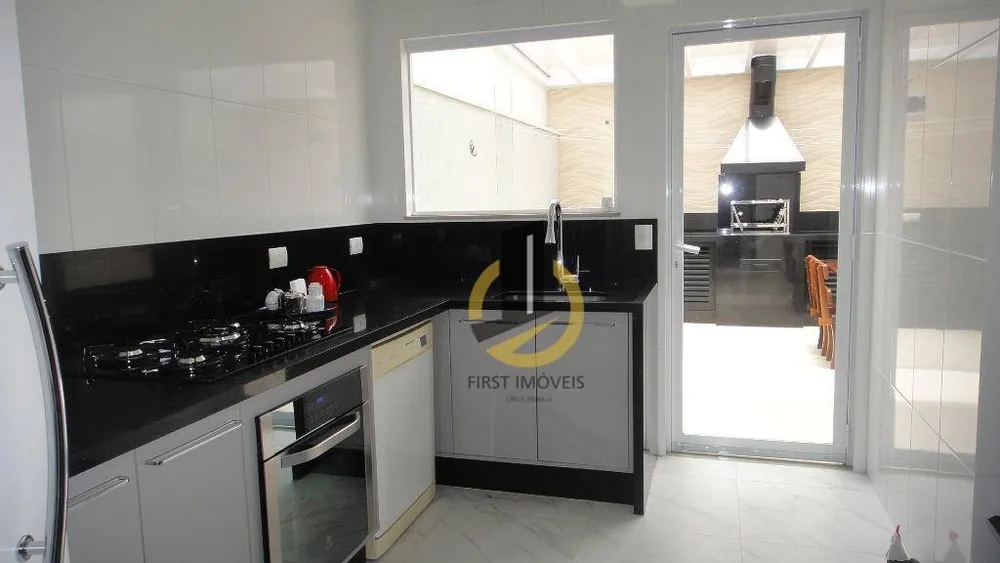 Casa, 3 quartos, 200 m² - Foto 5