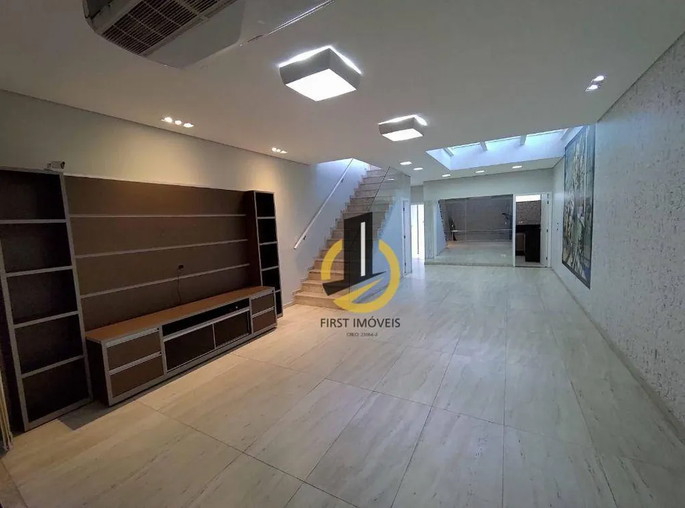 Sobrado, 2 quartos, 229 m² - Foto 1