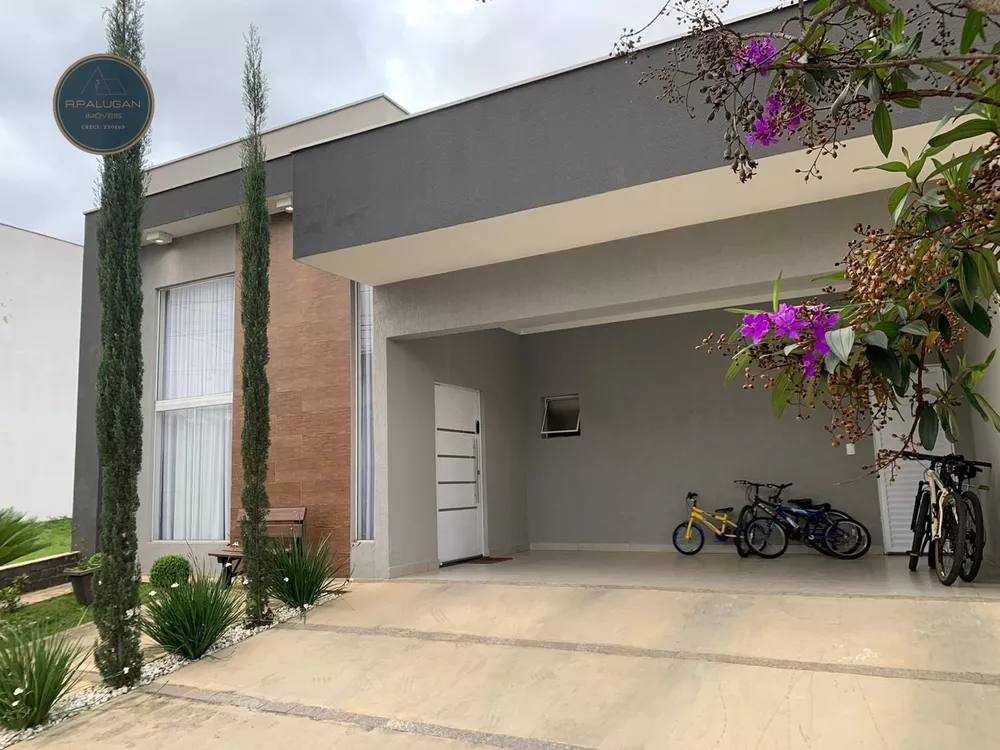 Casa à venda com 3 quartos, 170m² - Foto 1