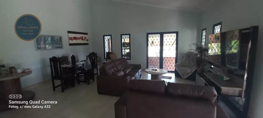 Casa à venda com 3 quartos, 370m² - Foto 4