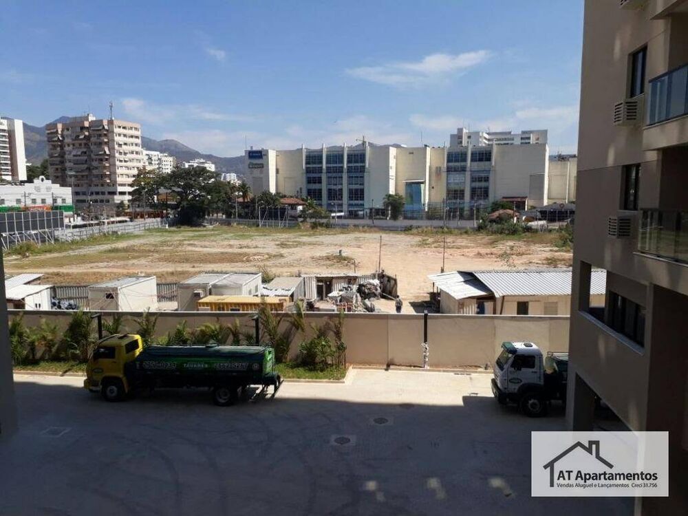 Apartamento à venda com 3 quartos, 72m² - Foto 32