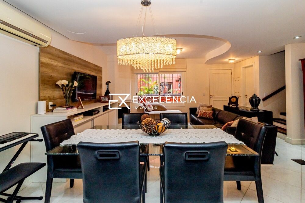 Casa à venda com 3 quartos, 214m² - Foto 2