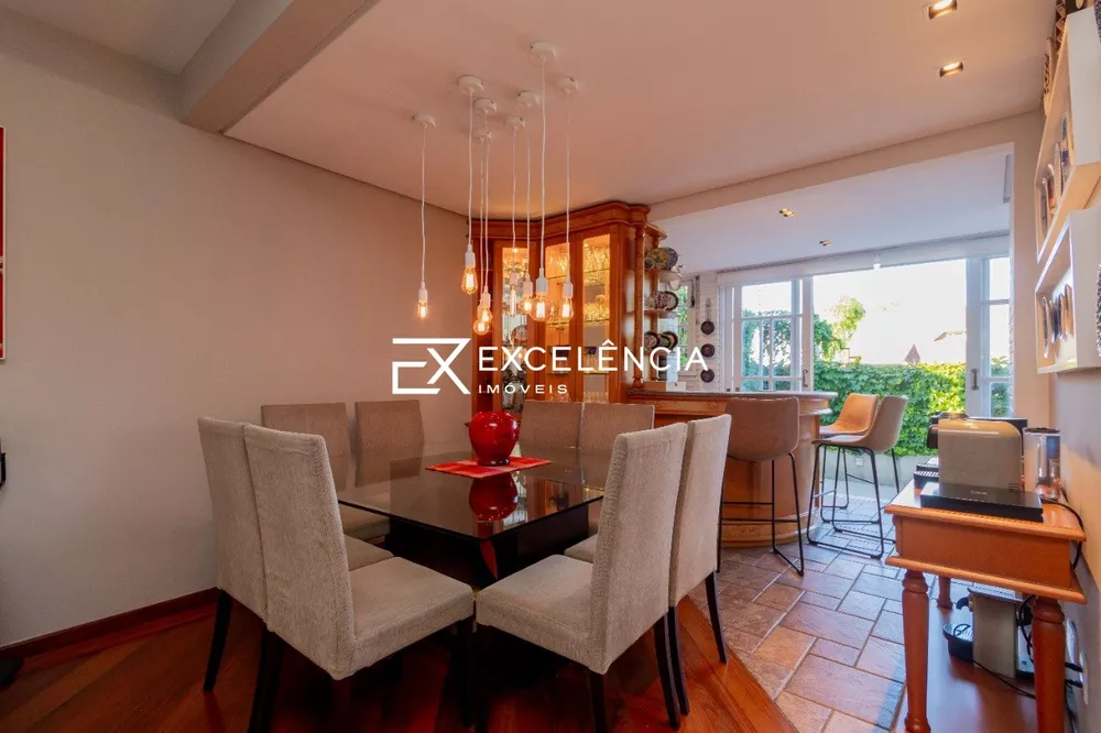 Casa, 3 quartos, 219 m² - Foto 3