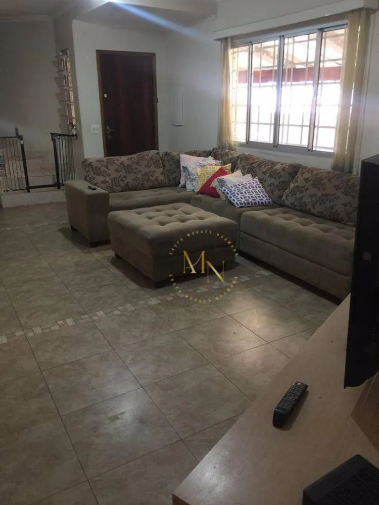 Sobrado, 3 quartos, 200 m² - Foto 1