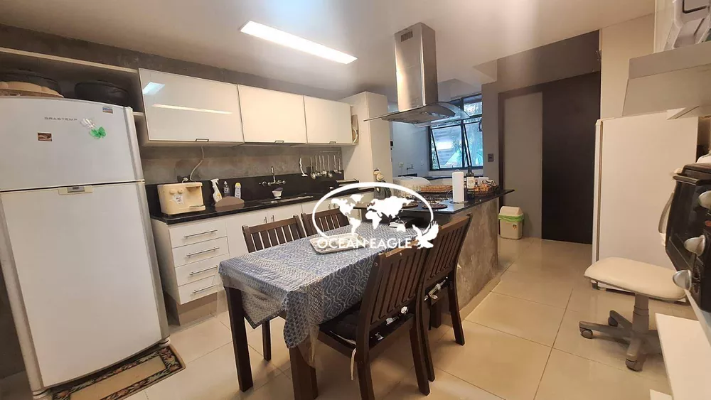 Apartamento, 3 quartos, 130 m² - Foto 1