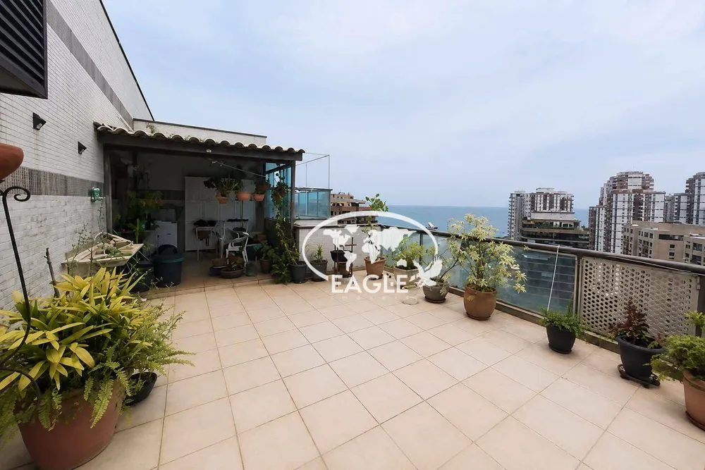 Cobertura, 3 quartos, 202 m² - Foto 4