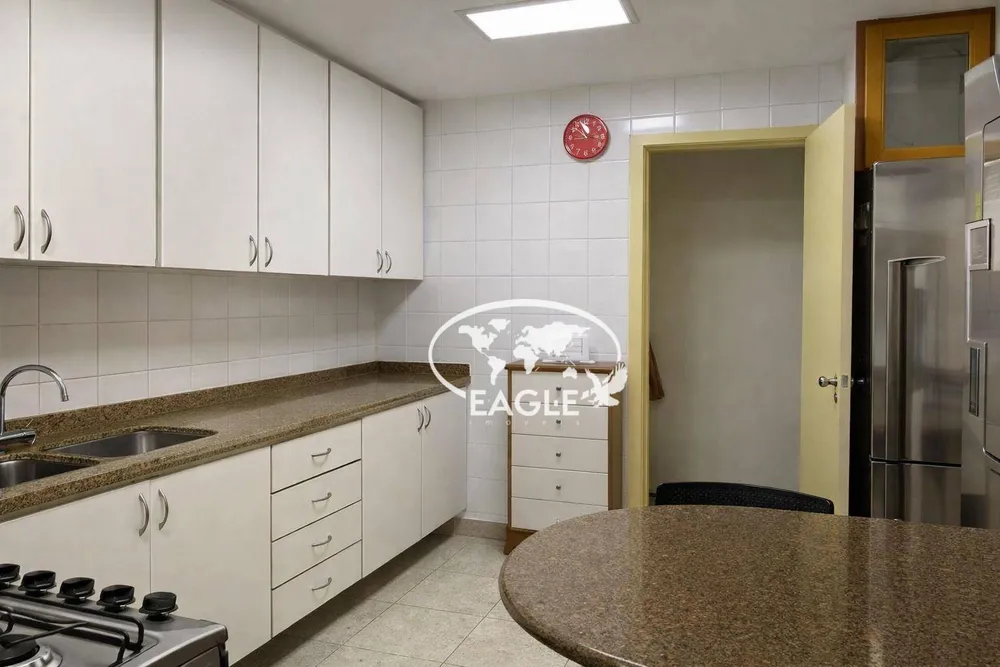 Apartamento, 3 quartos, 182 m² - Foto 1