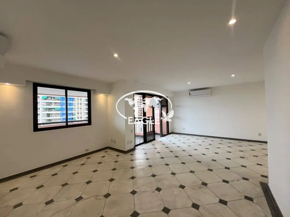 Apartamento, 3 quartos, 143 m² - Foto 1