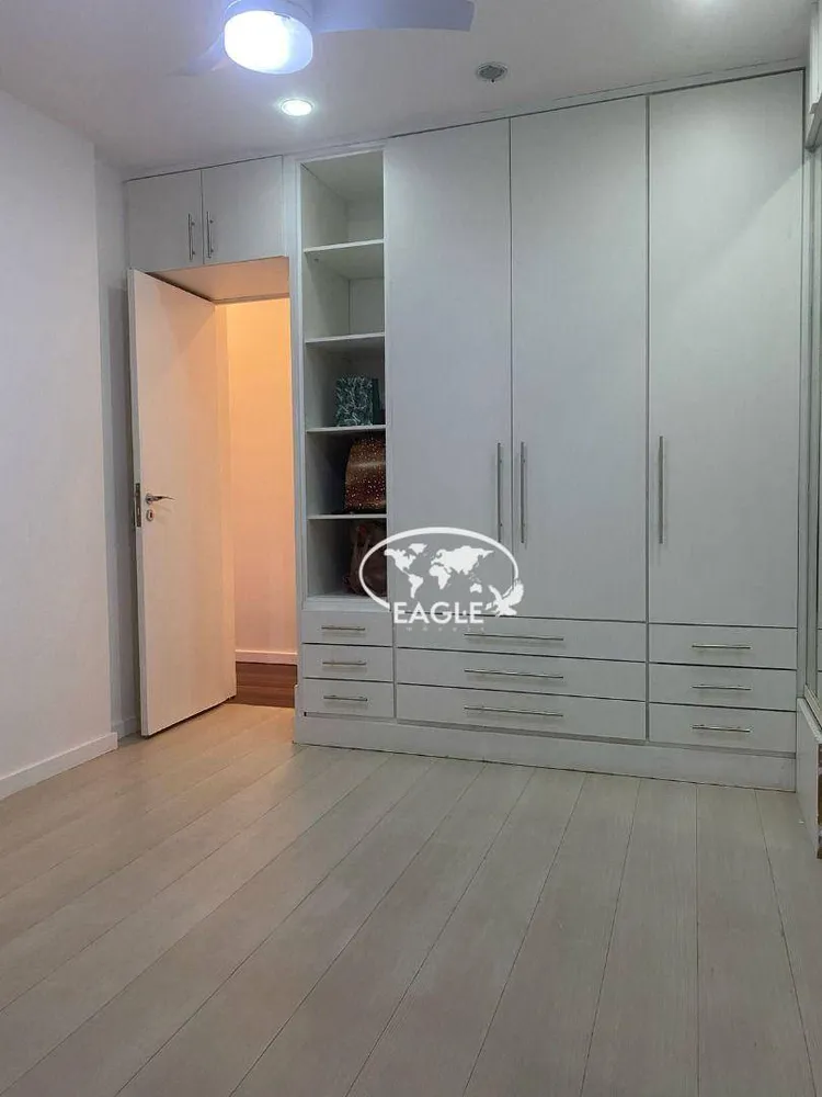 Apartamento, 3 quartos, 140 m² - Foto 2