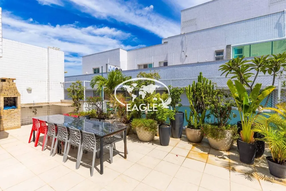 Cobertura, 2 quartos, 216 m² - Foto 1