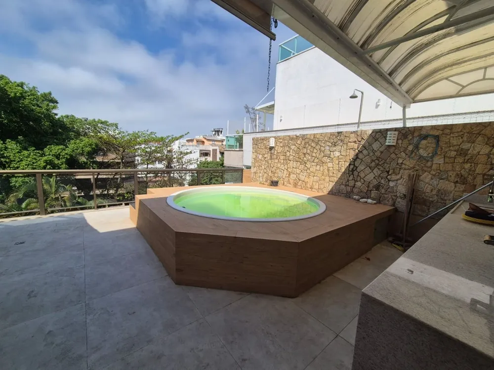 Cobertura, 3 quartos, 301 m² - Foto 1