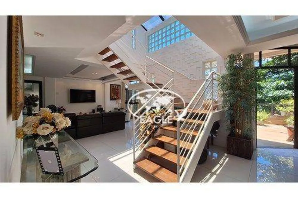Cobertura, 3 quartos, 267 m² - Foto 4