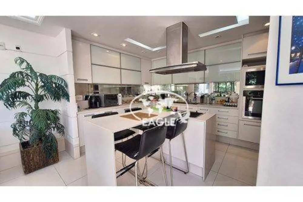 Cobertura, 3 quartos, 267 m² - Foto 14