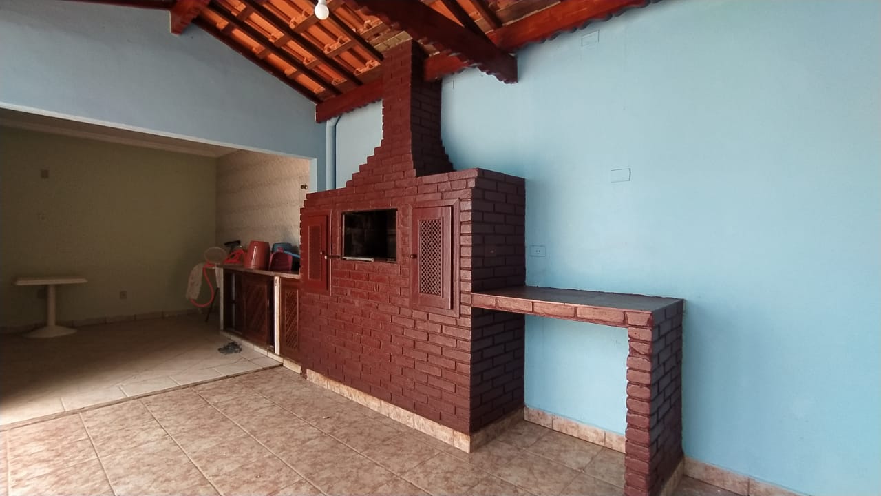 Casa à venda com 3 quartos, 215m² - Foto 4