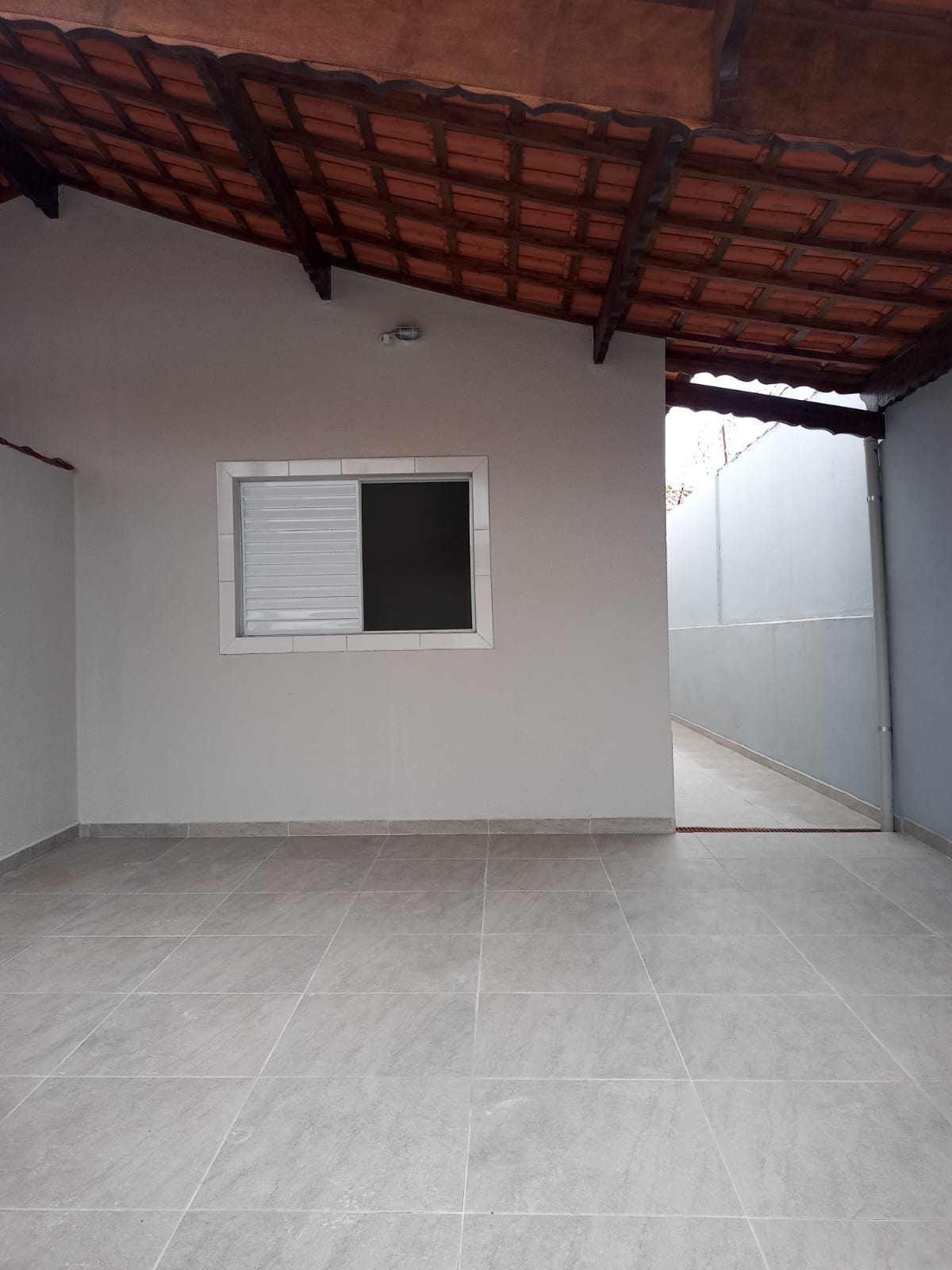 Casa à venda com 2 quartos, 80m² - Foto 11