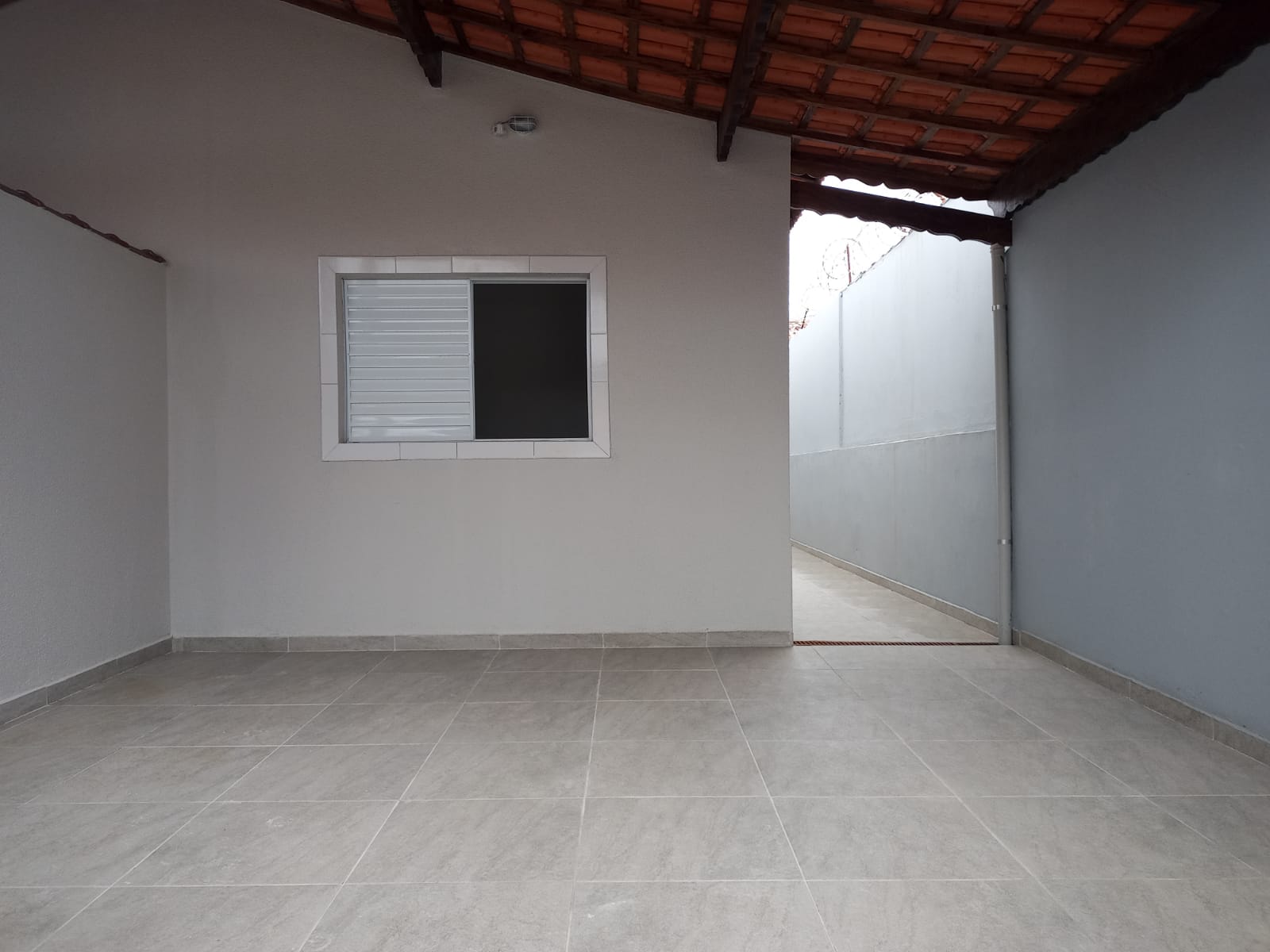 Casa à venda com 2 quartos, 80m² - Foto 10