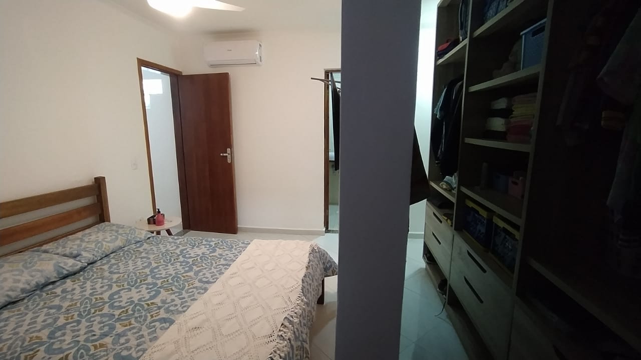 Casa à venda com 2 quartos, 63m² - Foto 2