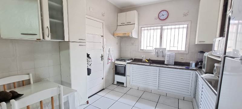 Casa à venda com 4 quartos, 145m² - Foto 17