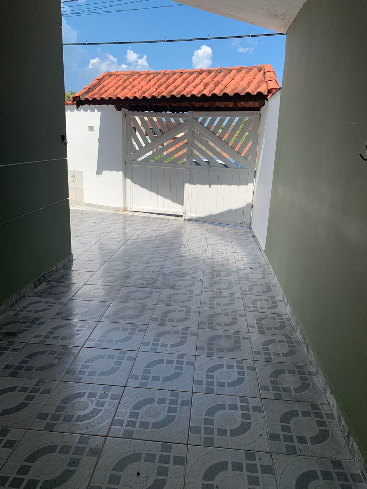 Casa à venda com 2 quartos, 93m² - Foto 1