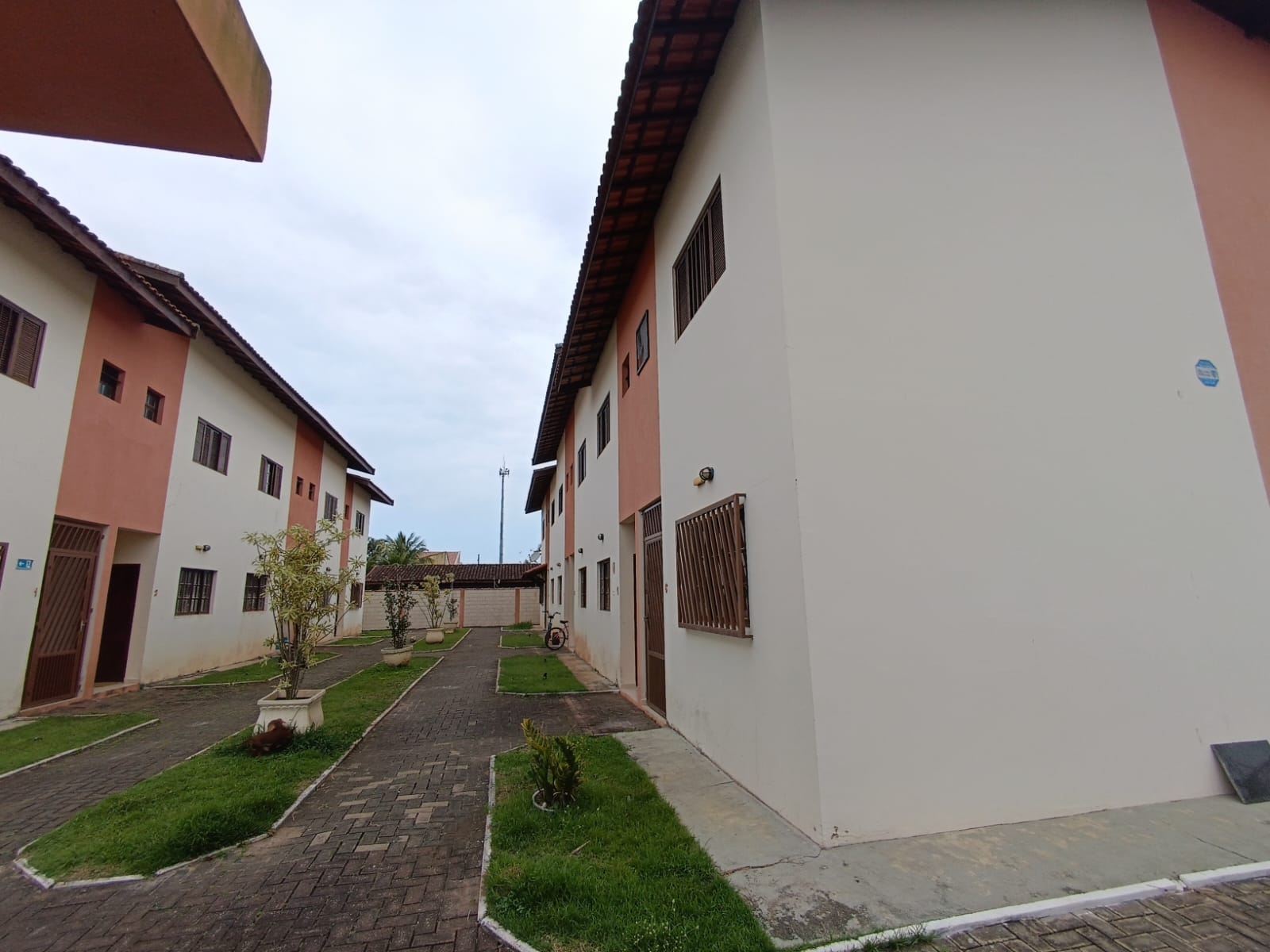 Casa à venda com 2 quartos, 78m² - Foto 1