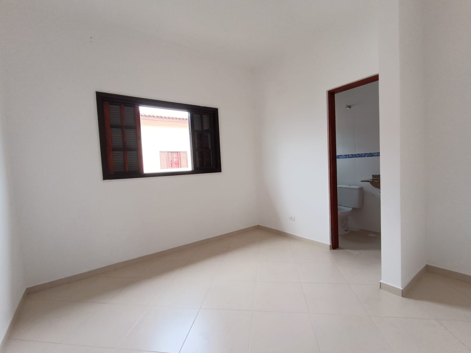 Casa à venda com 2 quartos, 78m² - Foto 11