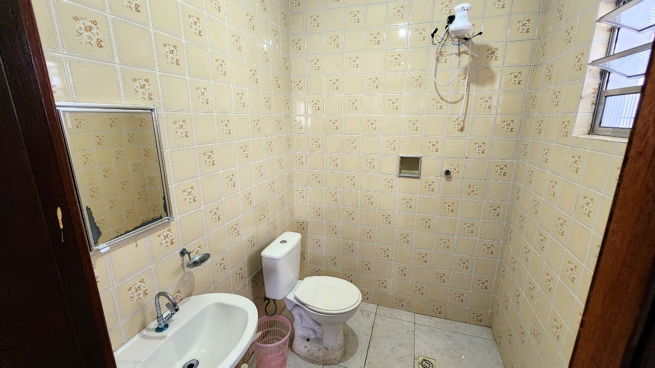 Casa à venda com 5 quartos, 195m² - Foto 11