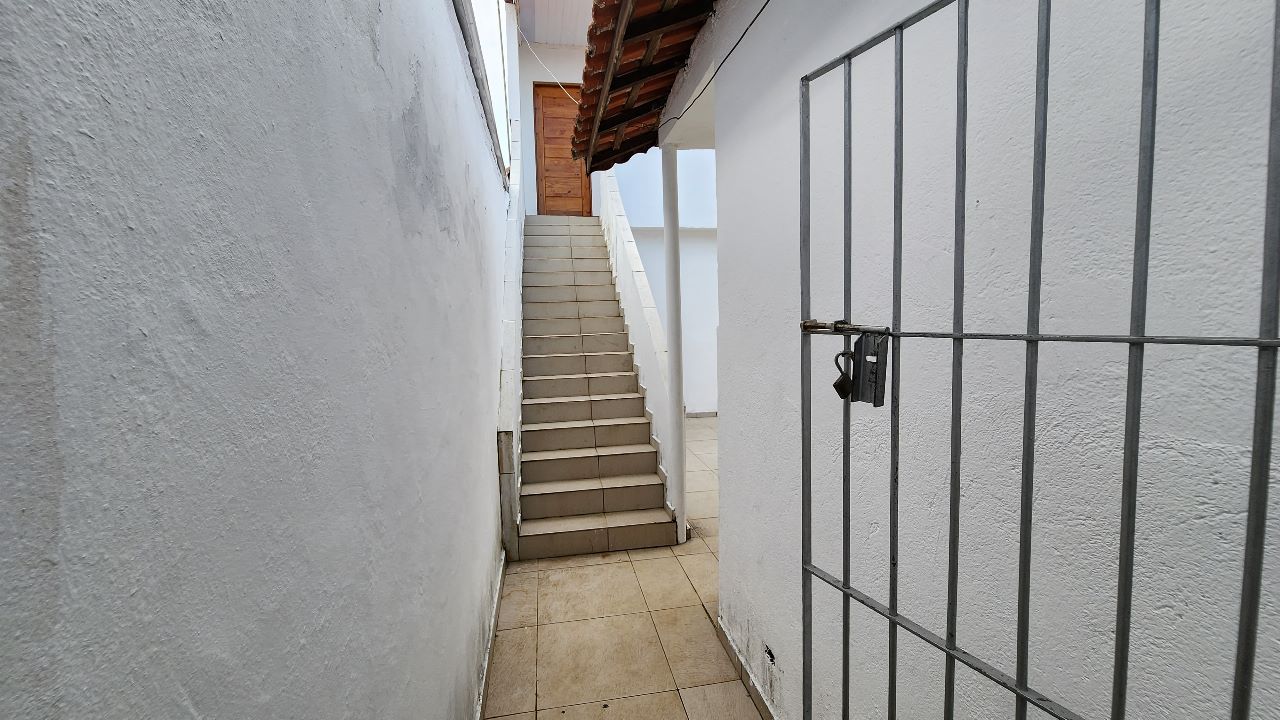 Casa à venda com 5 quartos, 195m² - Foto 15