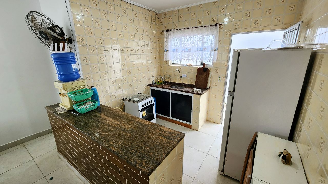 Casa à venda com 5 quartos, 195m² - Foto 13