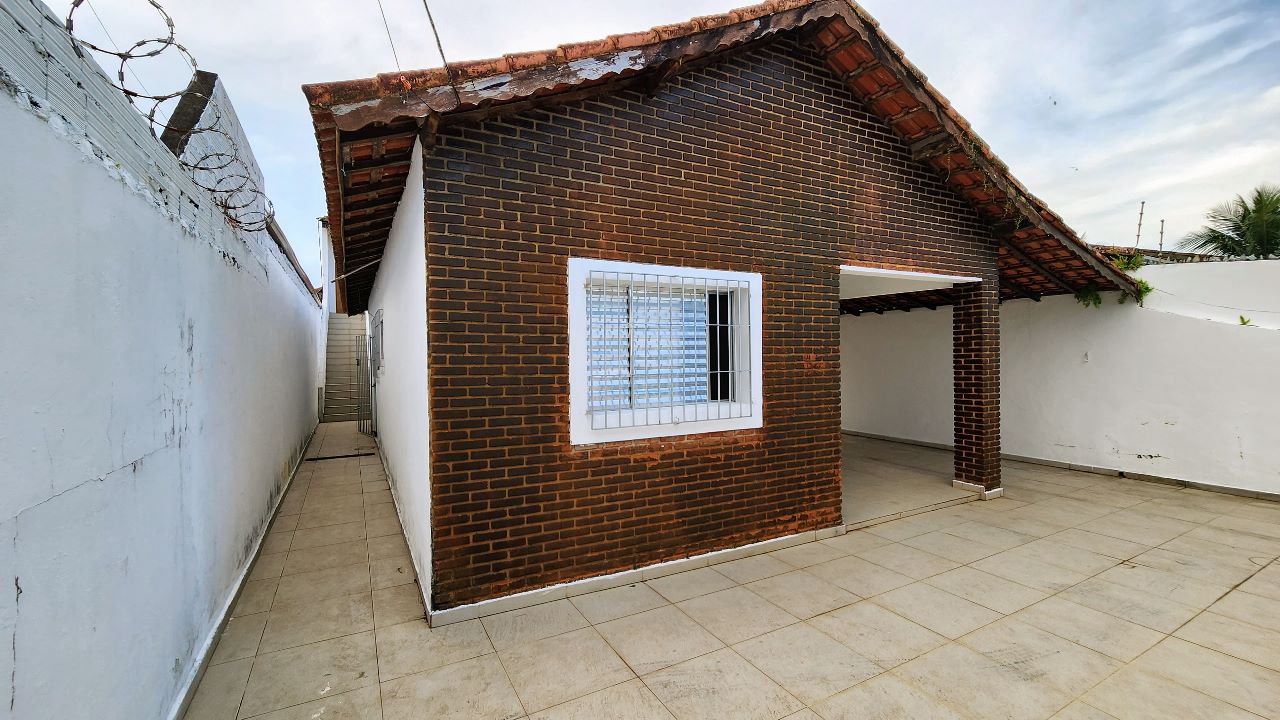 Casa à venda com 5 quartos, 195m² - Foto 3