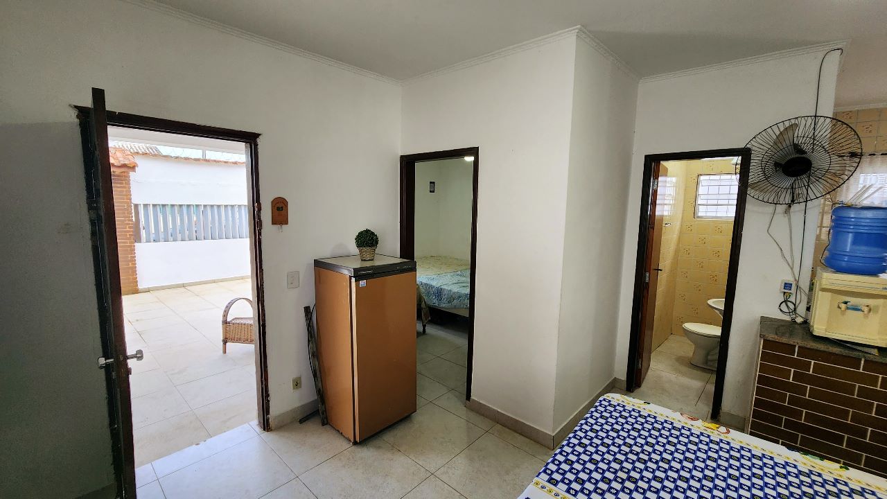 Casa à venda com 5 quartos, 195m² - Foto 14