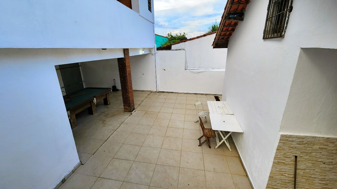 Casa à venda com 5 quartos, 195m² - Foto 19