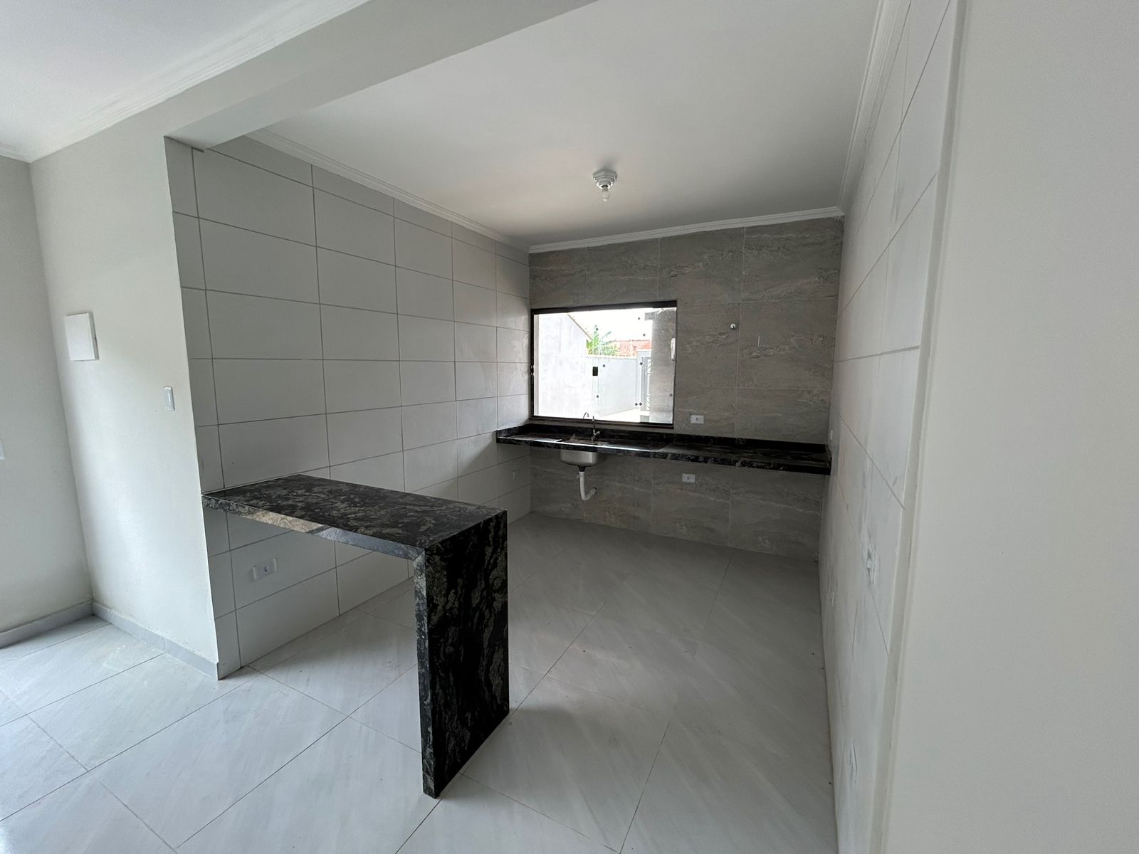 Casa à venda com 2 quartos, 72m² - Foto 16