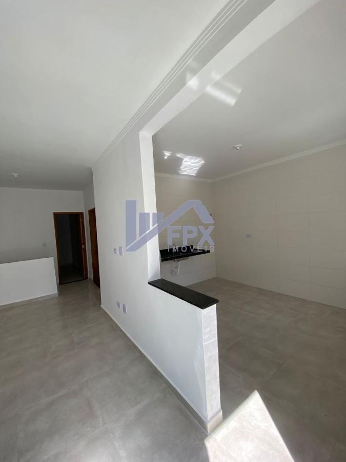 Casa à venda com 2 quartos, 49m² - Foto 4