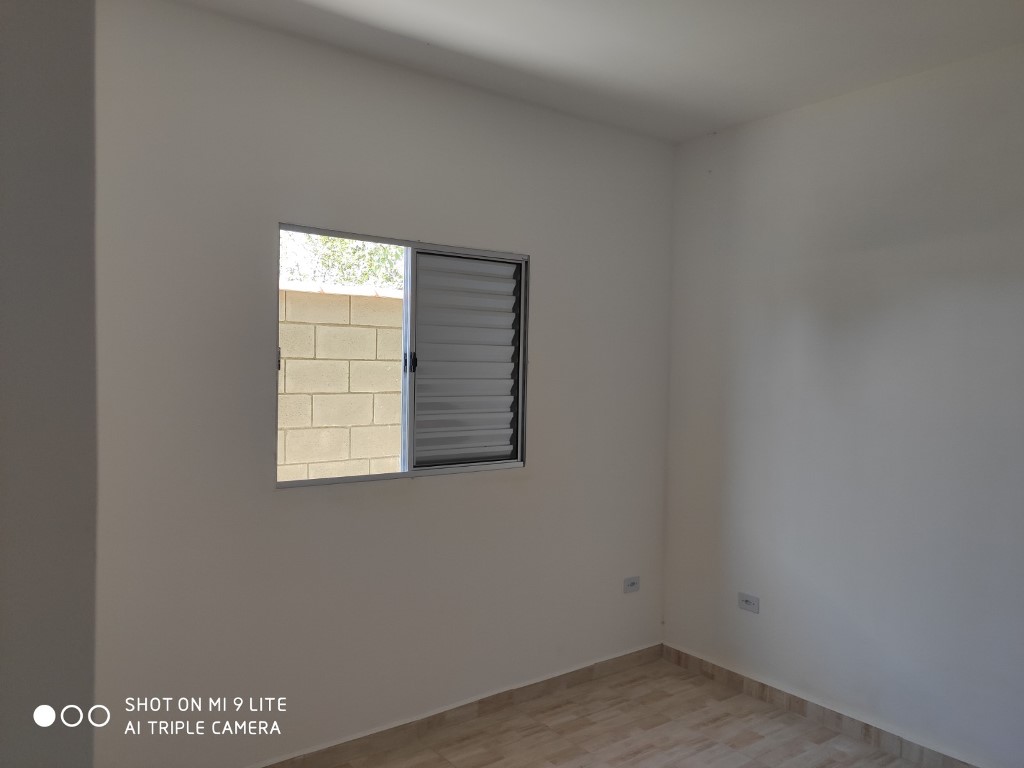 Casa à venda com 2 quartos, 56m² - Foto 7