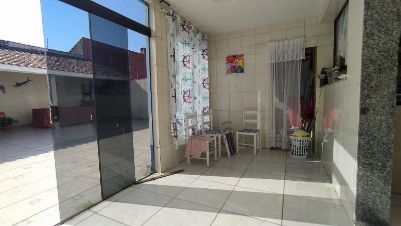 Casa à venda com 4 quartos, 204m² - Foto 17