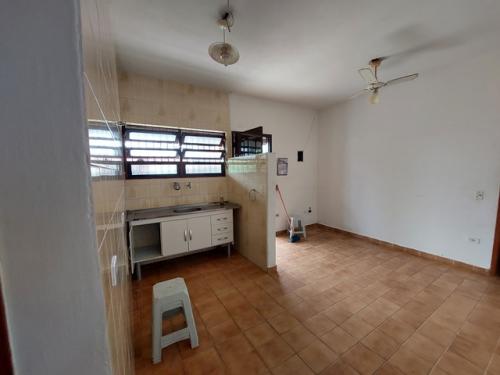 Casa à venda com 2 quartos, 69m² - Foto 10