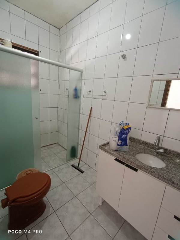 Casa à venda com 3 quartos, 271m² - Foto 11