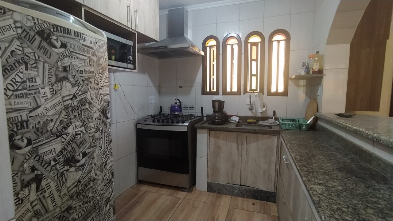 Casa à venda com 5 quartos, 231m² - Foto 5