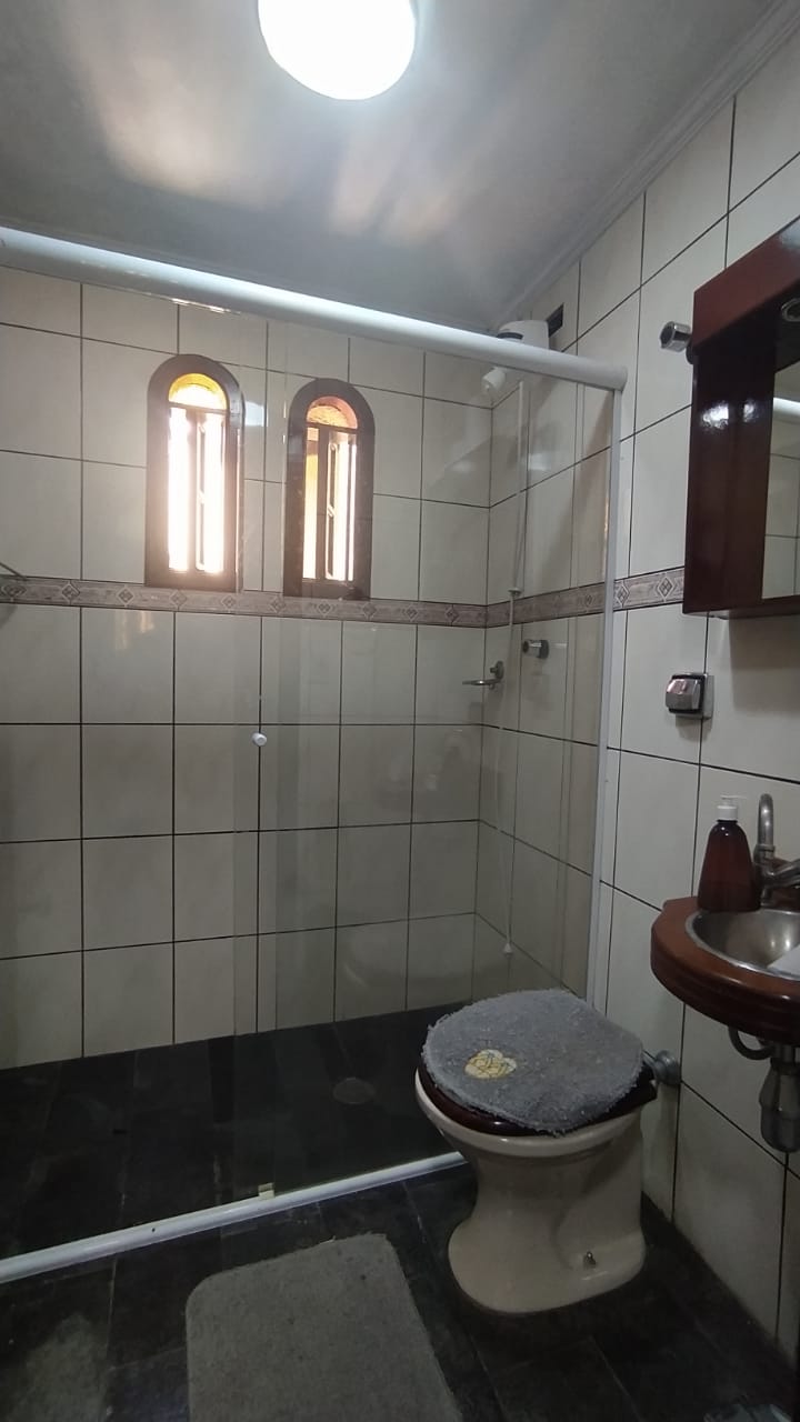 Casa à venda com 5 quartos, 231m² - Foto 12