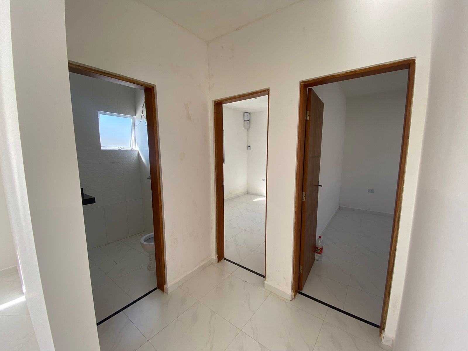 Casa à venda com 2 quartos, 70m² - Foto 11