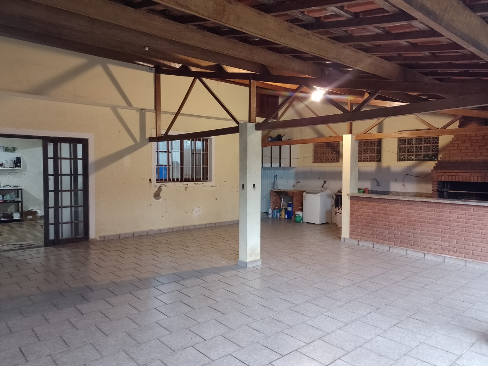 Casa à venda com 3 quartos, 200m² - Foto 11