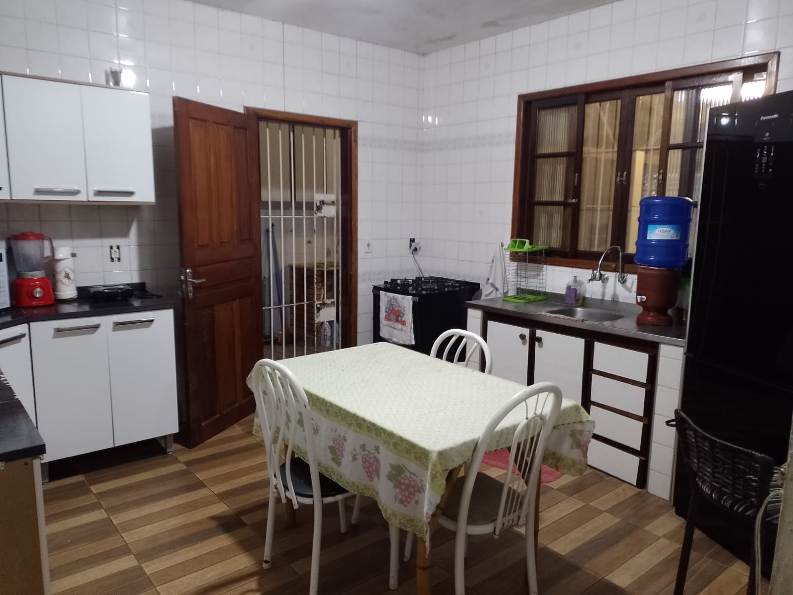 Casa à venda com 3 quartos, 200m² - Foto 4