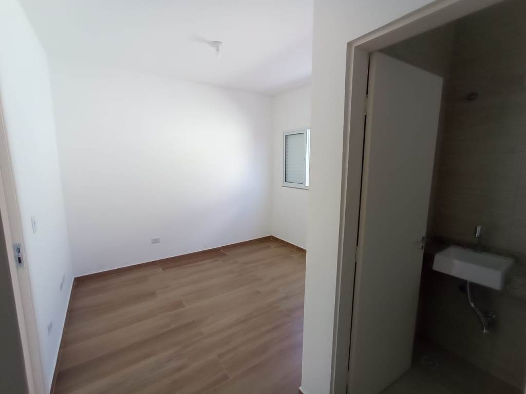 Casa à venda com 2 quartos, 90m² - Foto 5