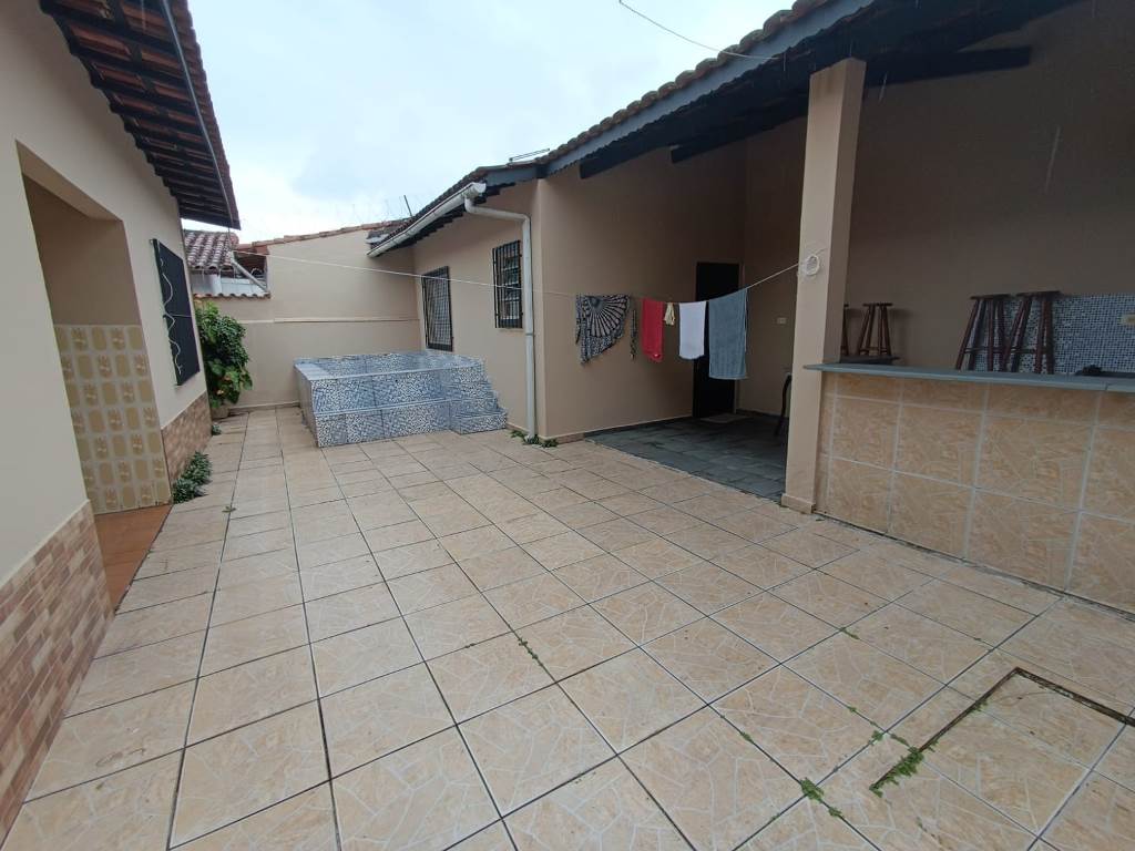 Casa à venda com 3 quartos, 120m² - Foto 2