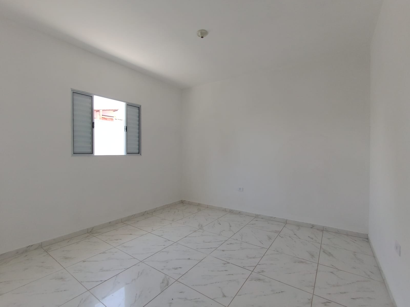 Casa à venda com 3 quartos, 106m² - Foto 10