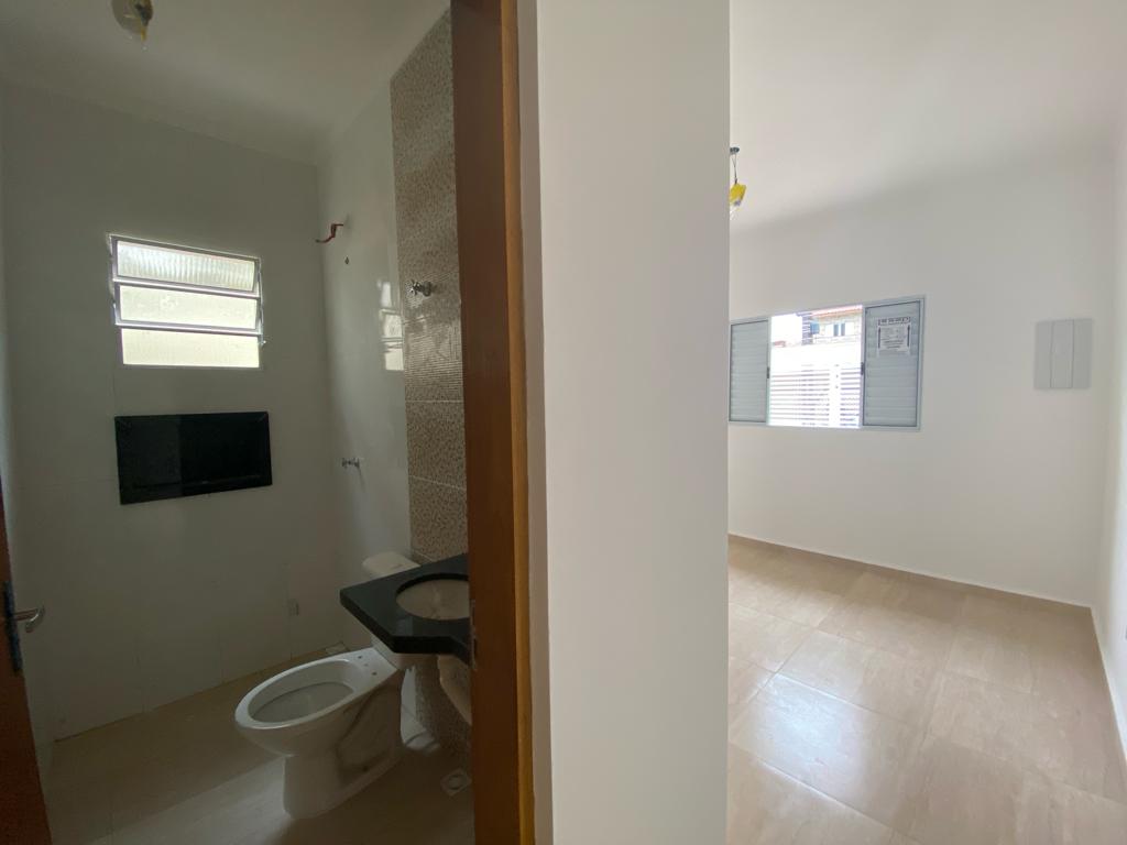 Casa à venda com 2 quartos, 63m² - Foto 5