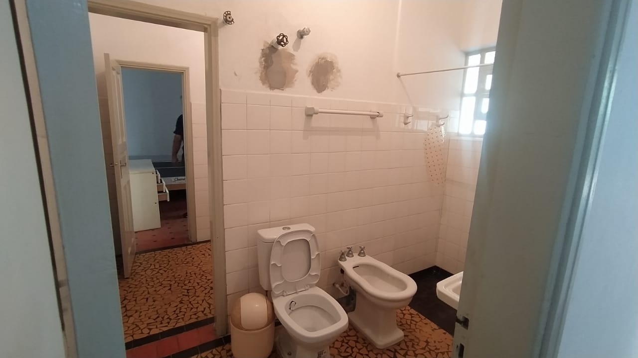 Casa à venda com 6 quartos, 233m² - Foto 14