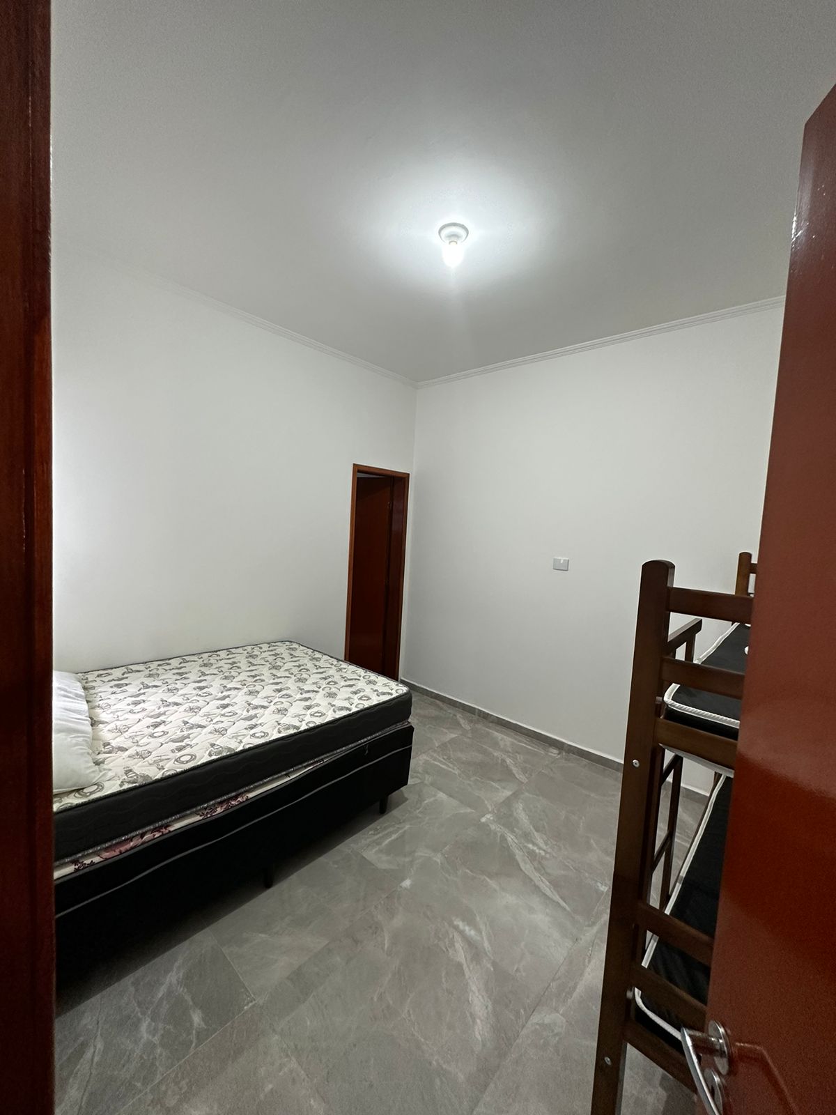 Casa à venda com 3 quartos, 130m² - Foto 4