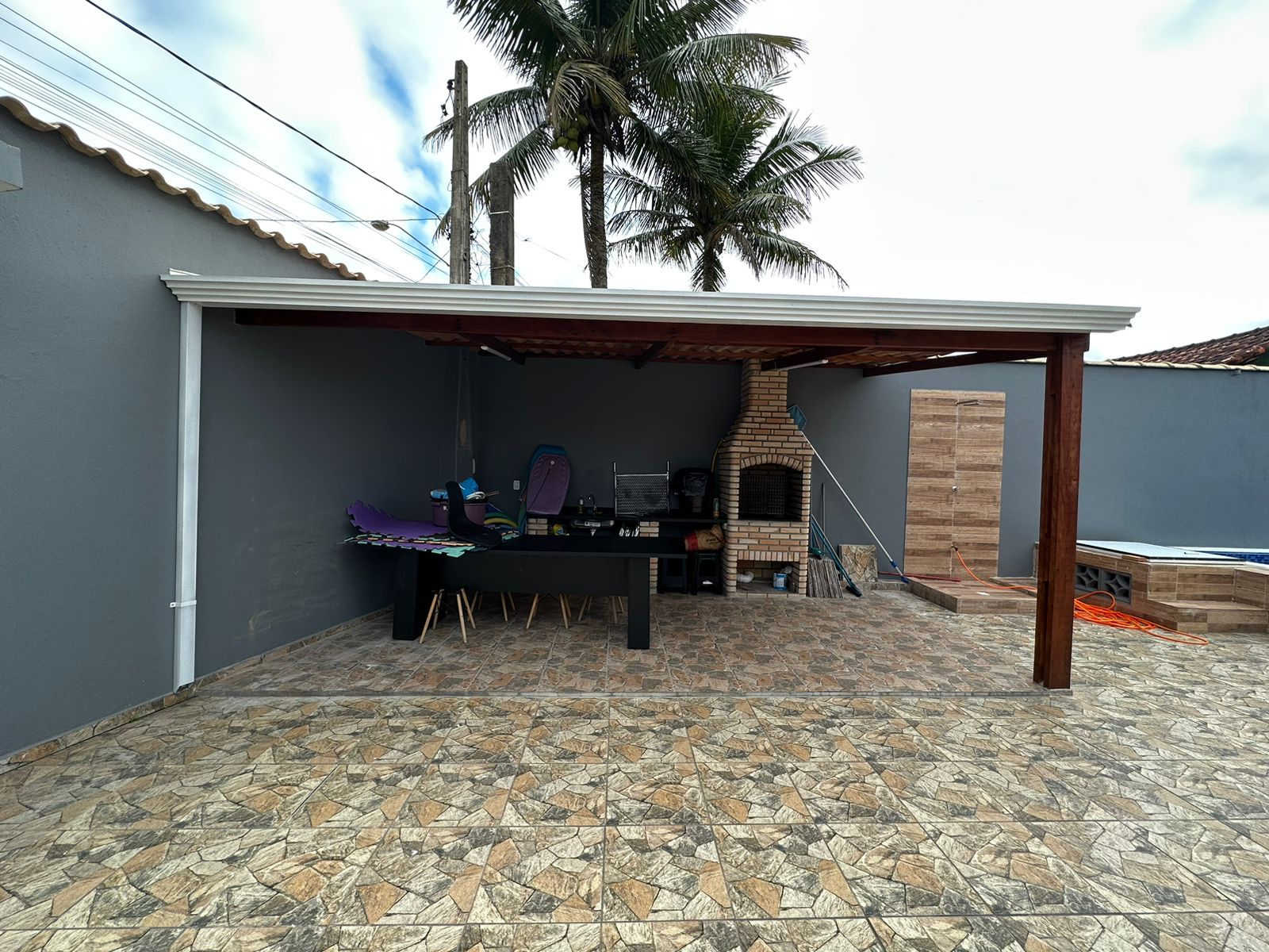 Casa à venda com 3 quartos, 130m² - Foto 2