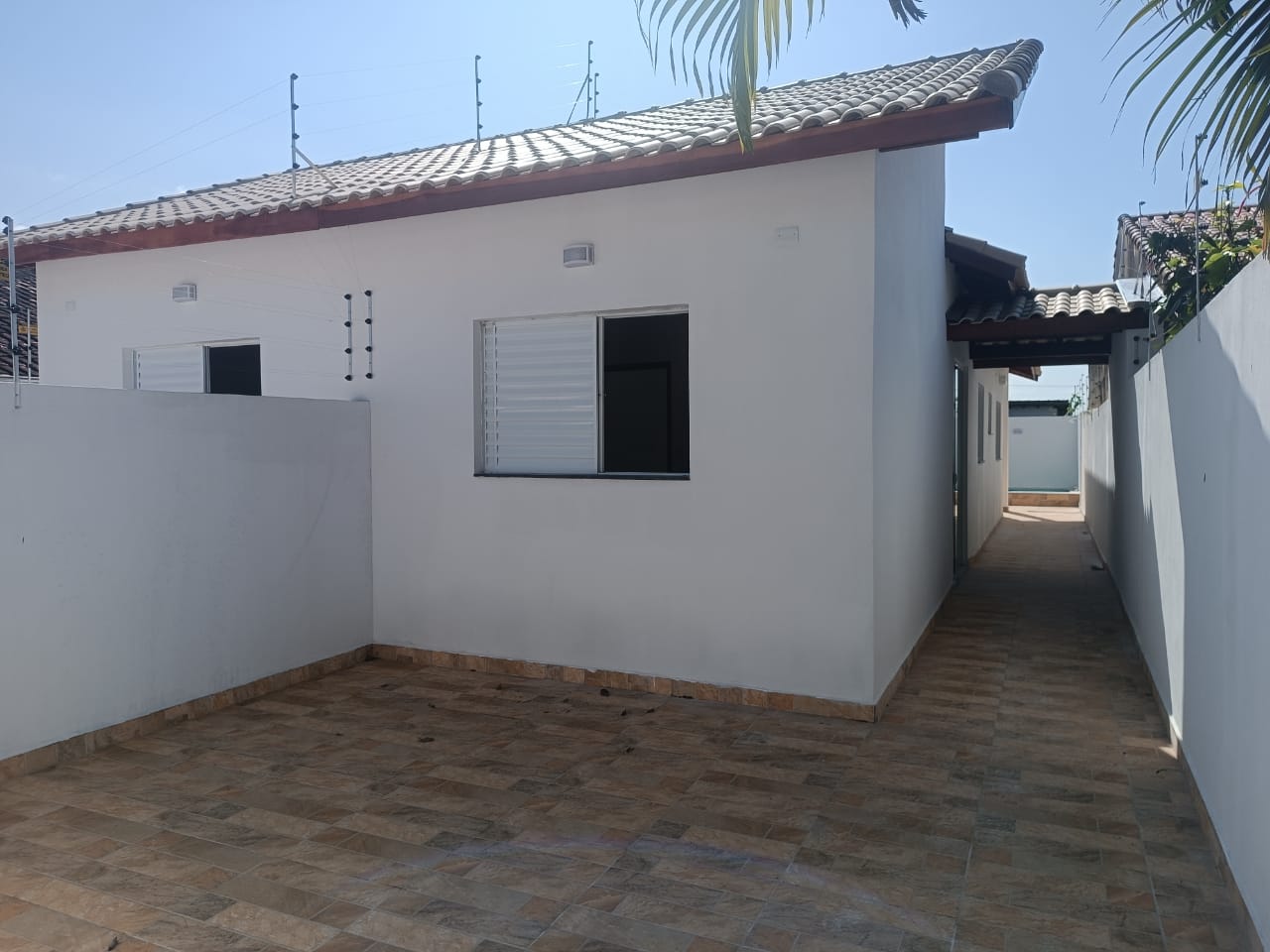 Casa à venda com 2 quartos, 66m² - Foto 9